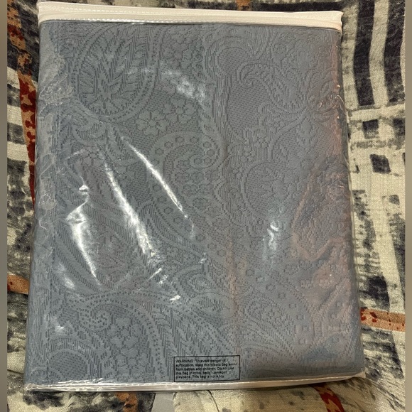 The Company Store Hillcrest Cotton Paisley Matelassé Coverlet - Picture 6 of 7